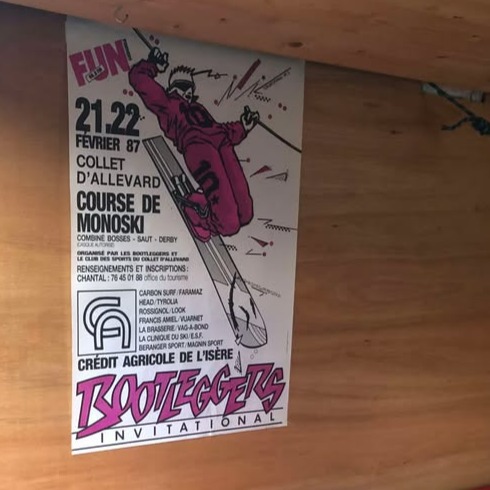 Publication Instagram du 28 février 2025 : @lecolletdallevard the place to be in 1987! #monoski #monoskiingisntdead #monoski4ever #monoskimadness #monosk…