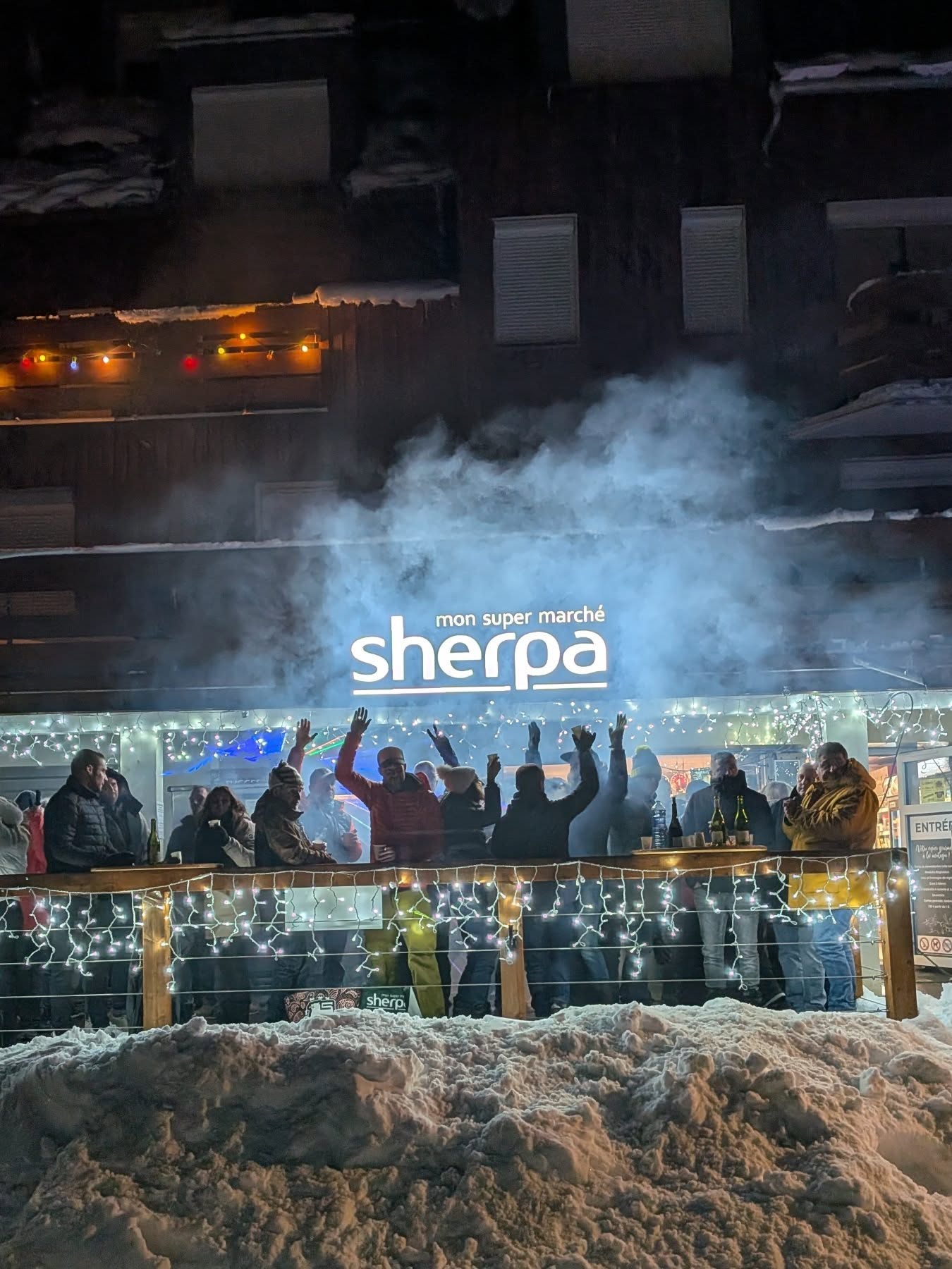 Publication Instagram du 24 janvier 2026 : @sherpa_le_pleynet Party!!!! Avec @benjydj !!